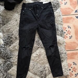 American Eagle Outfitters Super Hi-Rise Jegging in Black